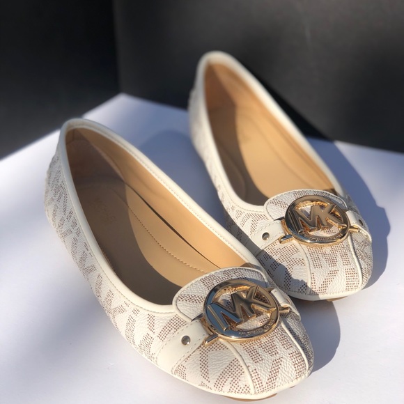 HOSTPICK 🎉Michael Kors Flat Shoes - Picture 6 of 8